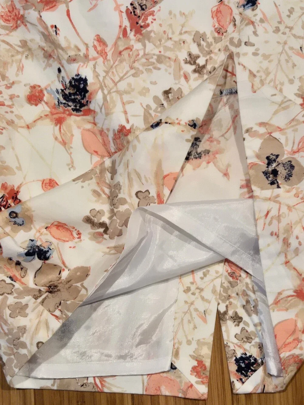 Van Huesen Floral Print Pencil Skirt